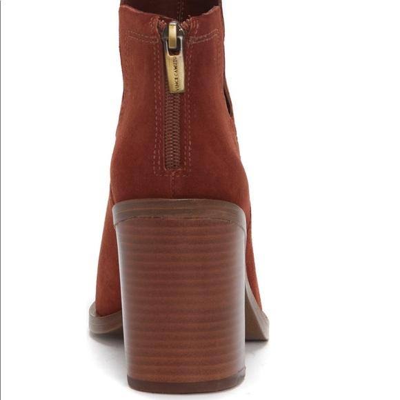 Vince Camuto leather upper Welland Bootie - Picture 3 of 7